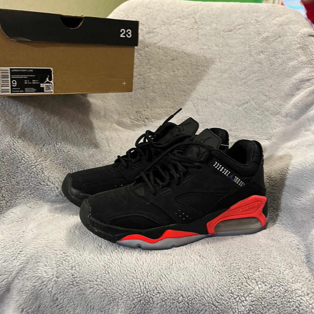 Jordan Point Lane size 9
